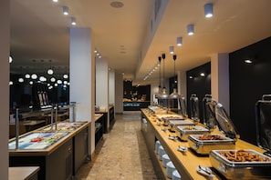 Desayuno buffet incluido todos los días