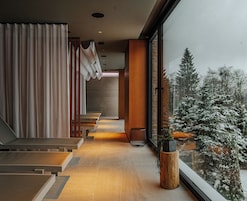 Body treatments, mud baths, aromatherapy, hot stone massages