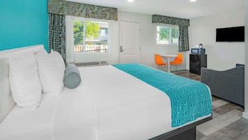 Suite estudio, 1 cama King size y sofá cama, para no fumadores (Mobility Accessible) | Camas con pillow-top, escritorio y cortinas blackout