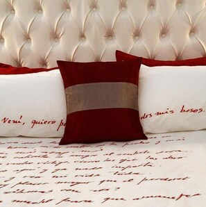 Minibar, in-room safe, cots/infant beds, alarm clocks - Baucis Boutique Hotel Palermo (Buenos Aires)