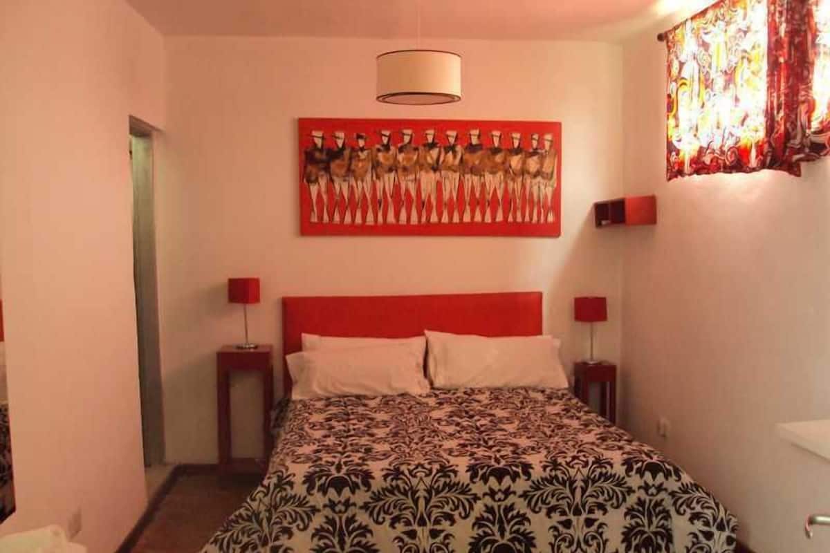 Camera Palermo | Minibar, una cassaforte in camera, culle/letti per bambini