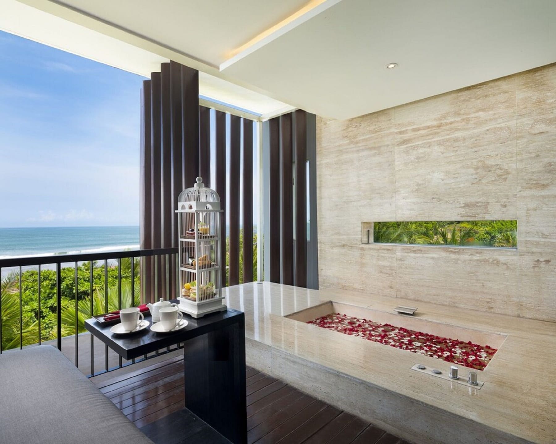 Beach/ocean view