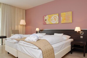 1 habitación, minibar, caja de seguridad en la habitación y escritorio 