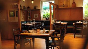 2 restaurants, breakfast, lunch, dinner served; German cuisine