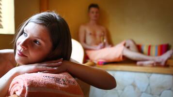 Een sauna, een stoombad, lichaamsbehandelingen, aromatherapie