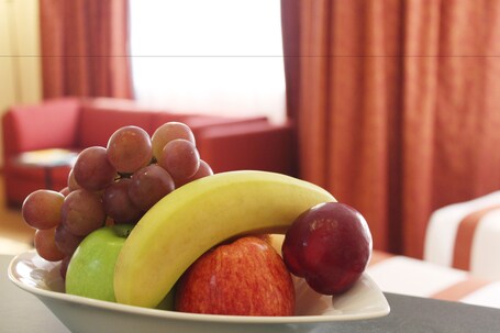 Al Diar Dana Hotel - Image 49
