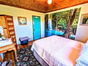 Chambre Double, 1 grand lit, salle de bains commune | Décoration personnalisée, ameublement personnalisé, Wi-Fi gratuit