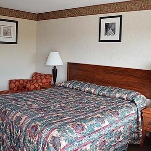 Habitación, 1 cama de matrimonio grande, no fumadores | Escritorio, tabla de planchar con plancha, wifi gratis