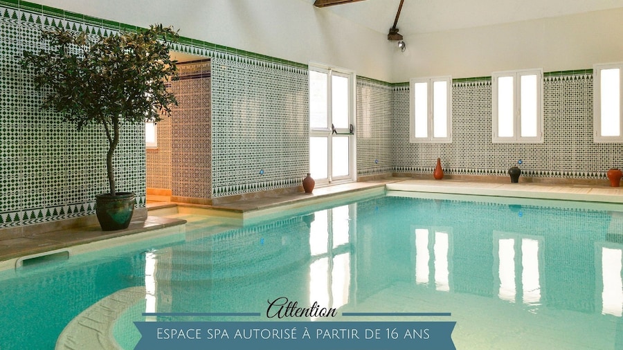 Hôtel & Spa du Domaine des Thômeaux, The Originals Relais