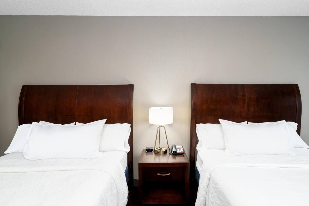 Hypo-allergenic bedding available, in-room safe, desk, blackout drapes