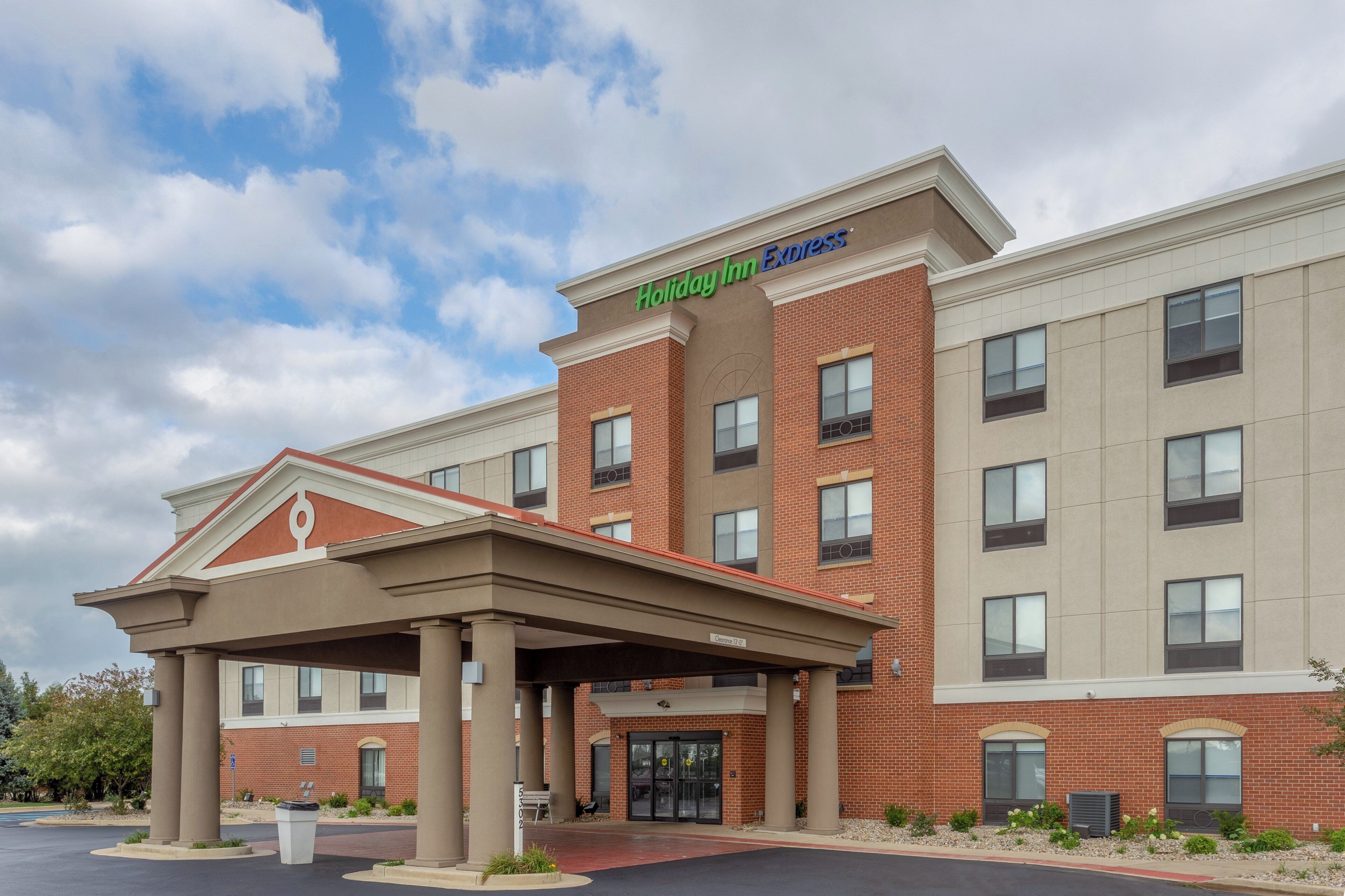 Photo - Holiday Inn Express - Indianapolis - Southeast by IHG