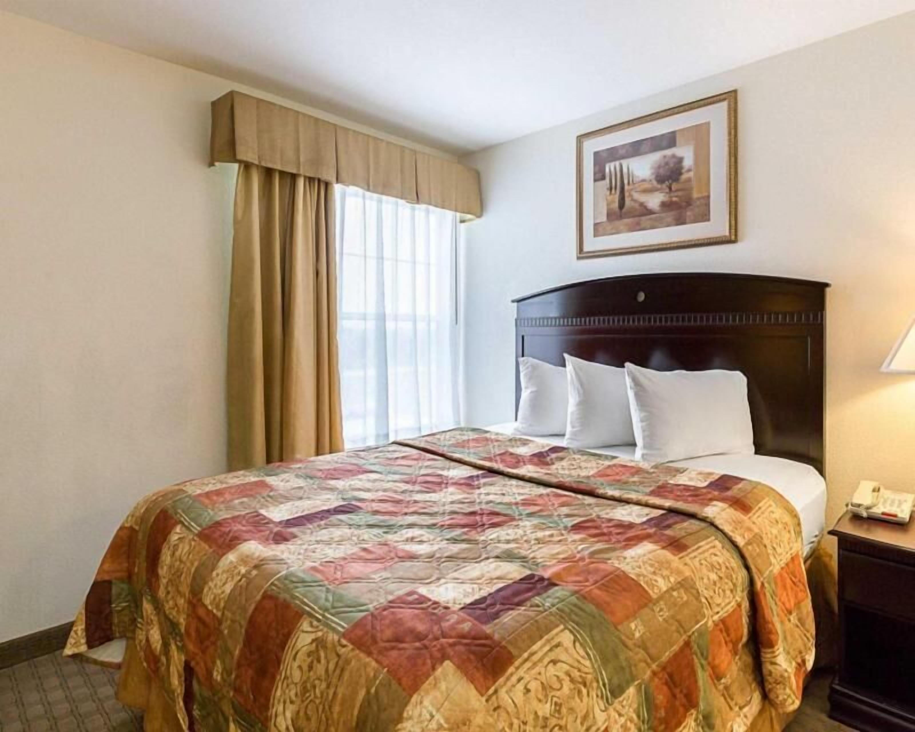 In-room safe, desk, laptop workspace, blackout drapes