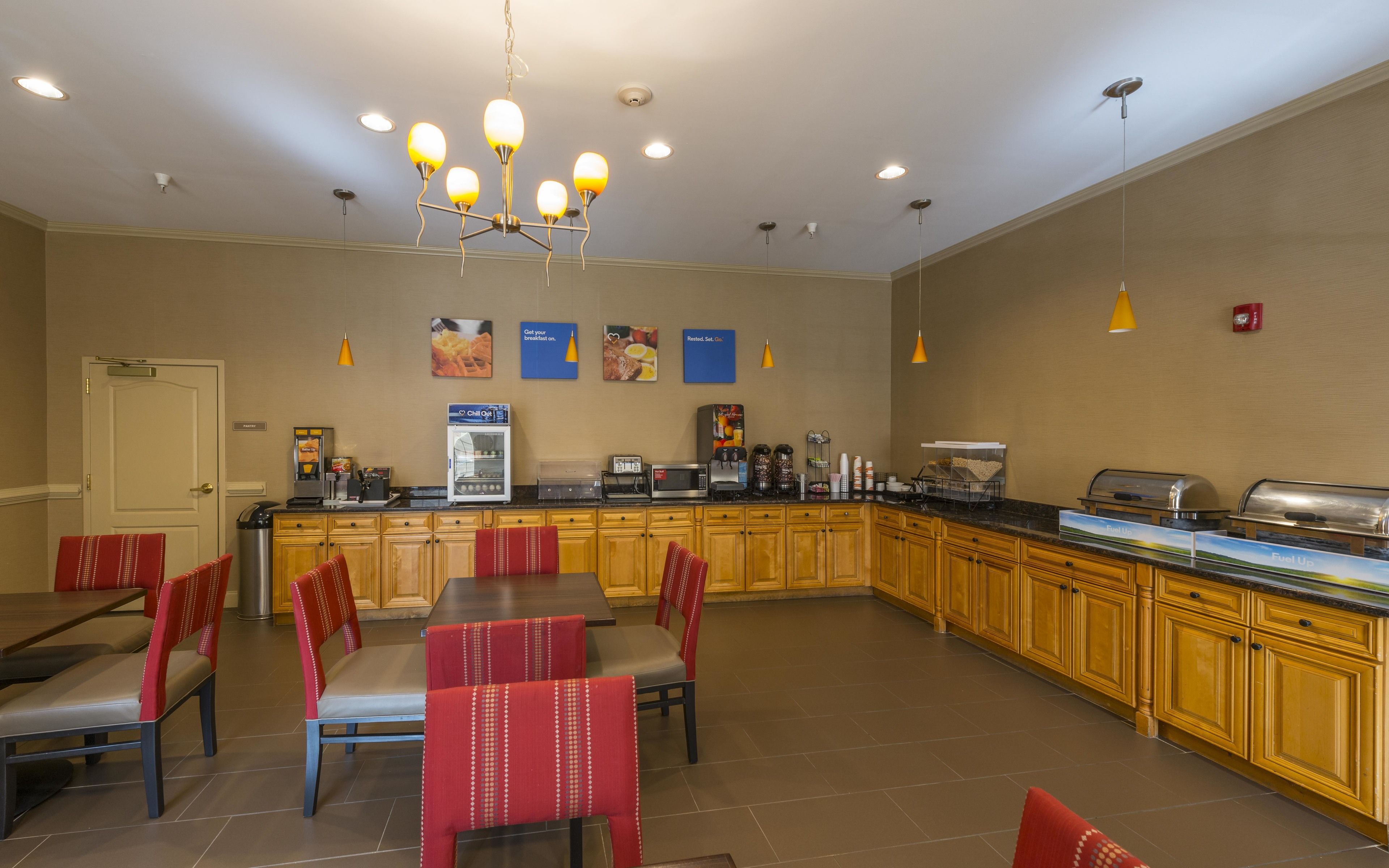 free daily buffet breakfast