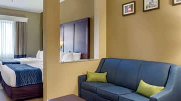 Caja de seguridad en la habitación y escritorio