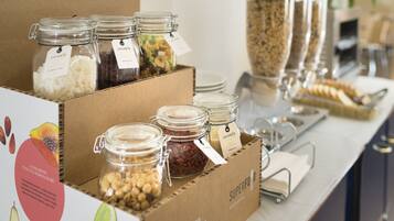 Free daily buffet breakfast