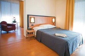 Minibar, desk, laptop workspace, cots/infant beds