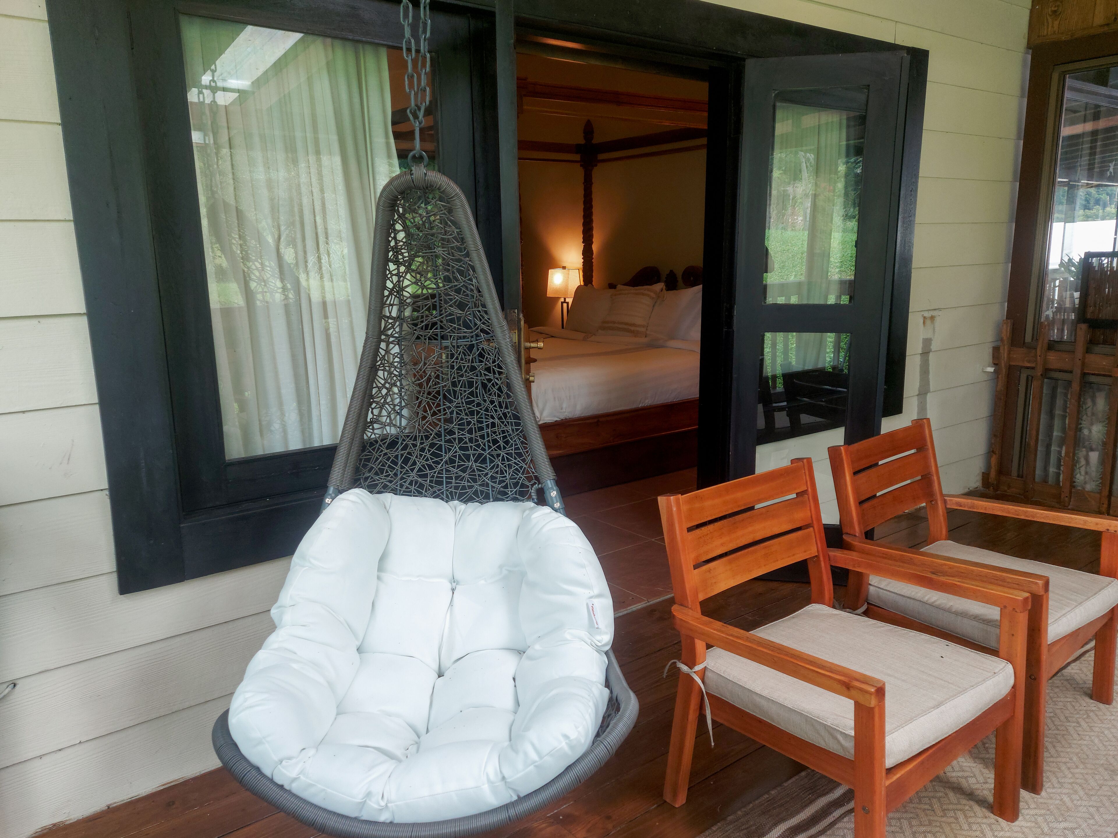 suite (master) | terrace/patio