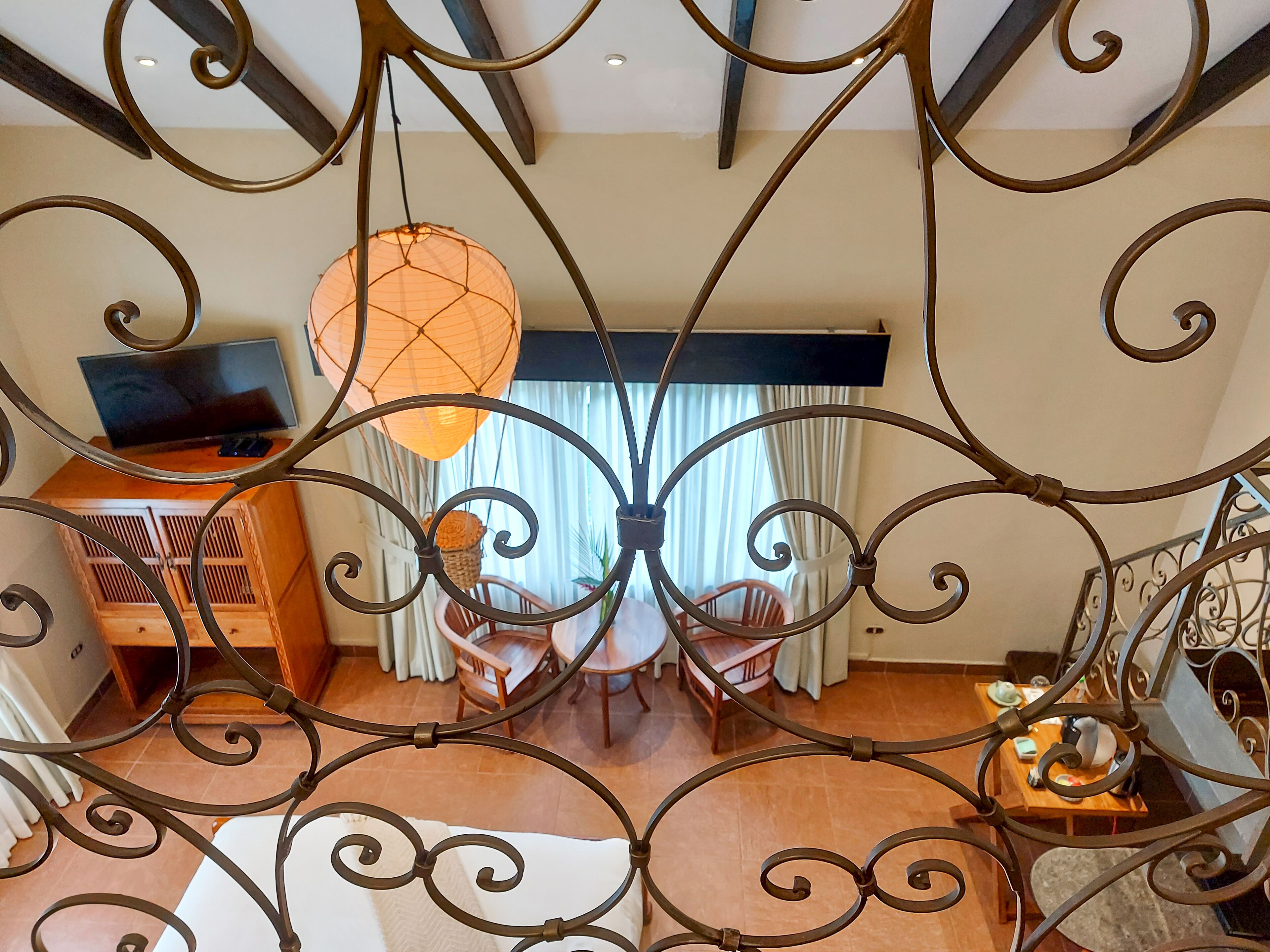 suite (loft) | egyptian cotton sheets, in-room safe, individually decorated, desk