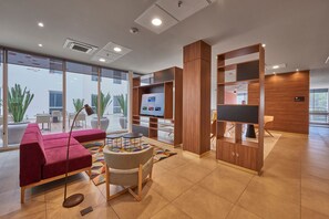 Lobby lounge