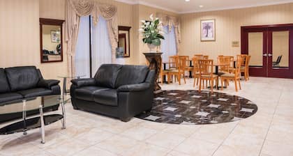 Super 8 by Wyndham Brookshire TX