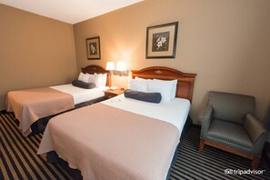 Room, 2 Queen Beds, Non Smoking, Refrigerator & Microwave | Hypo-allergenic bedding, pillowtop beds, blackout drapes - Mountain Inn & Suites (Flat Rock)