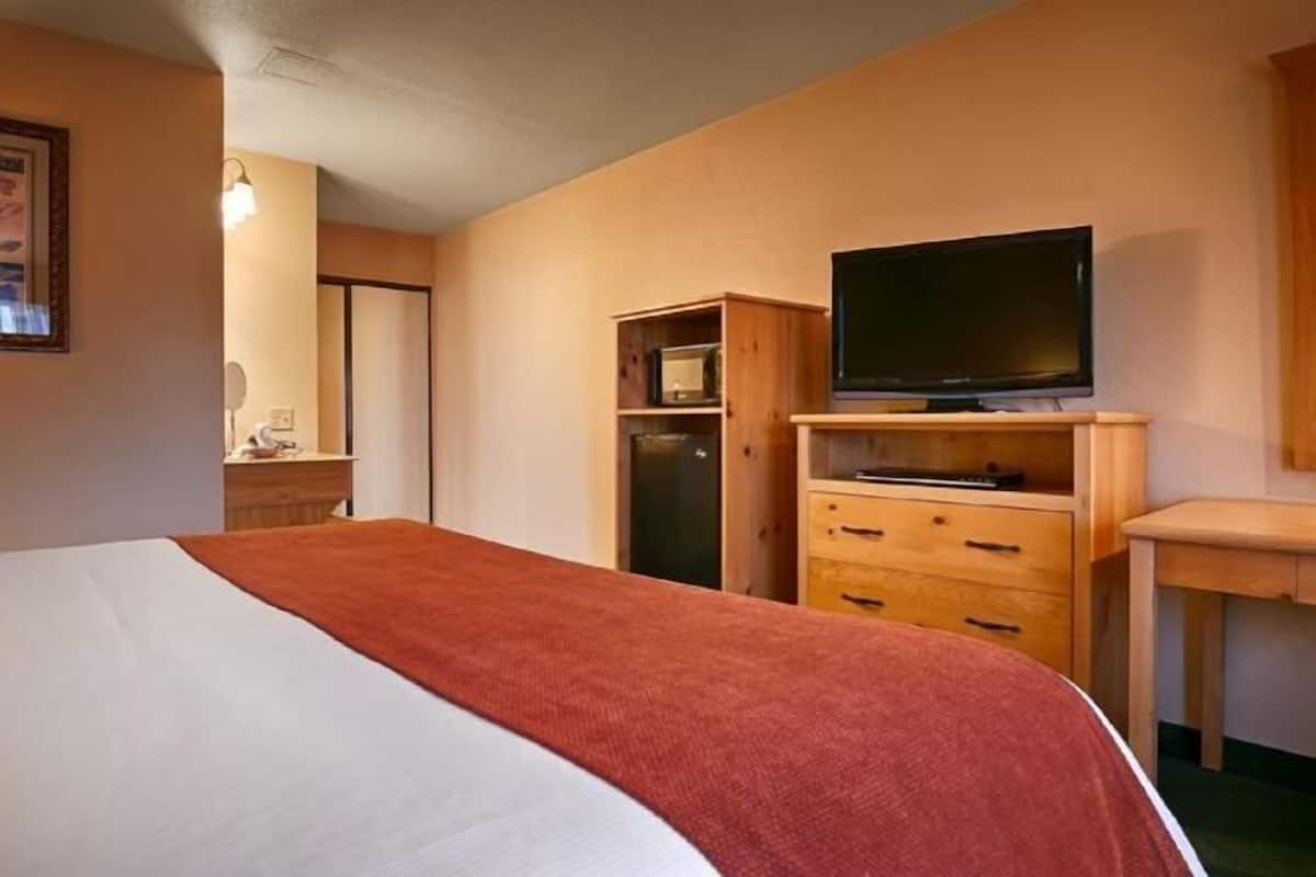 Down duvets, pillow-top beds, in-room safe, desk