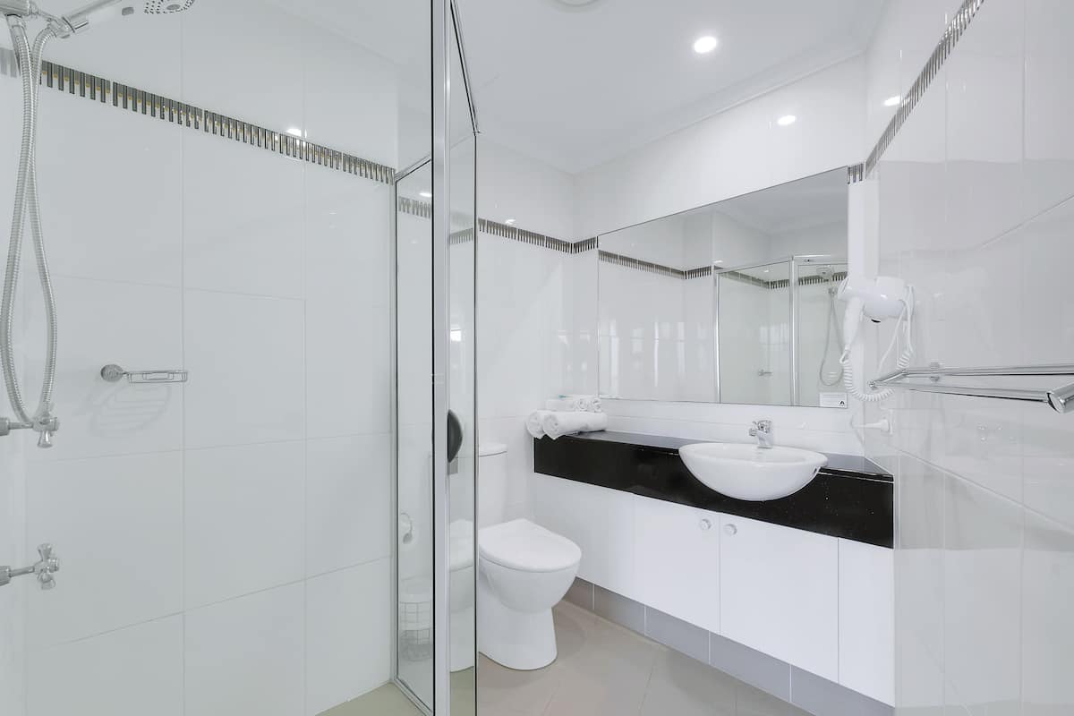 two bedroom ocean superior | bathroom | separate bathtub and shower, free toiletries, hair dryer, towels
