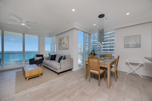 Apartamento, 2 habitaciones, vistas al mar (Double Beds) | Zona de estar