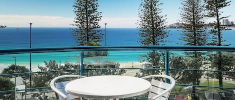 Superior appartement, 2 slaapkamers (2 Bedroom Ocean Superior) | Uitzicht vanaf balkon