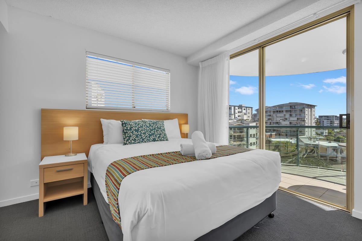 3 Bedroom Terrace Apartment | Individually decorated, individually furnished, iron/ironing board