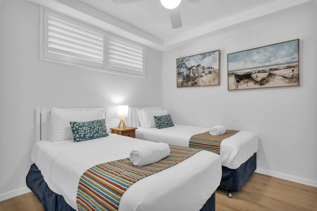 Executive Apartment, 2 Bedrooms | Iron/ironing board, cribs (free), WiFi (free), individually decorated