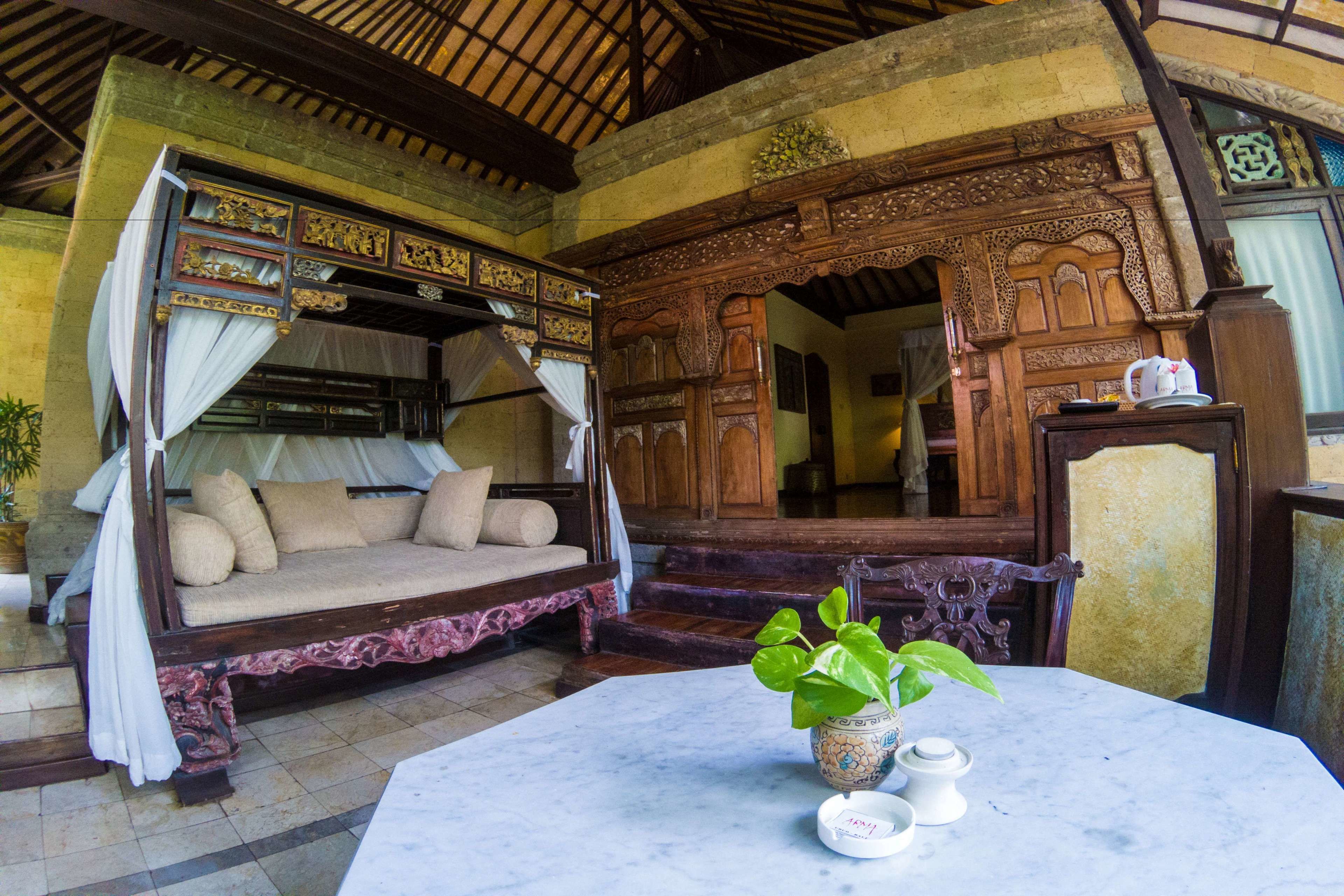 suite | minibar, in-room safe, individually decorated, desk