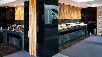 Free daily buffet breakfast