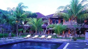 Outdoor pool - Puri Dalem Cottages (Ubud)