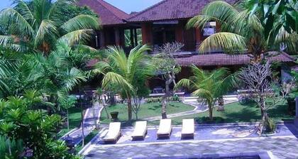 Puri Dalem Cottages