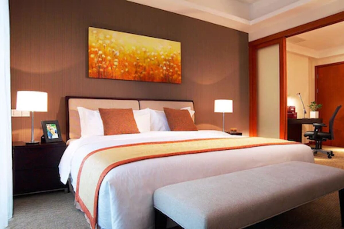 Suite, 1 Bedroom | Premium bedding, in-room safe, desk, blackout curtains