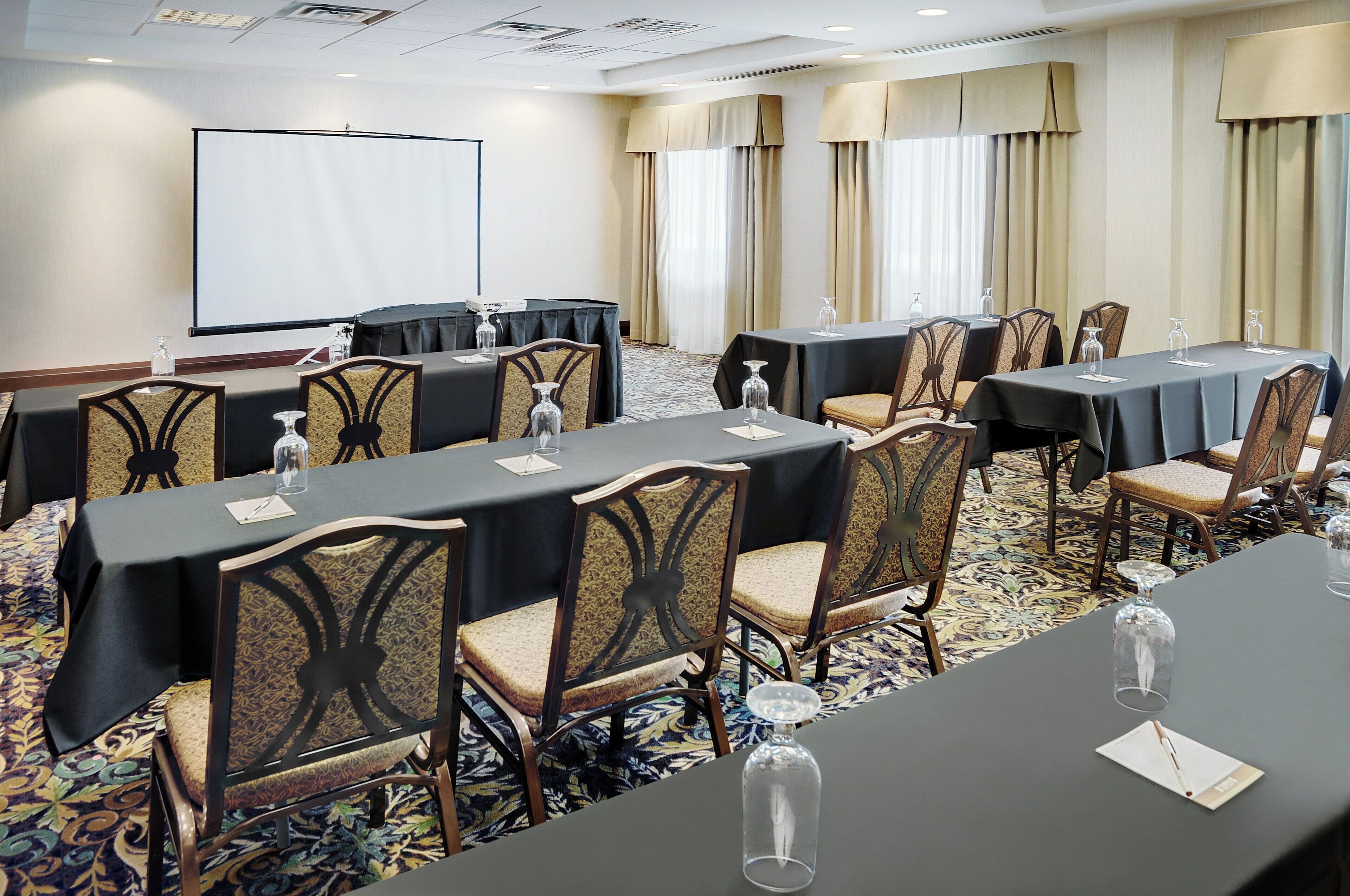 Photo - Staybridge Suites Oakville by IHG