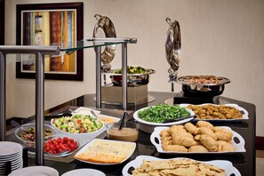 Restaurant - Staybridge Suites Oakville by IHG (Oakville)