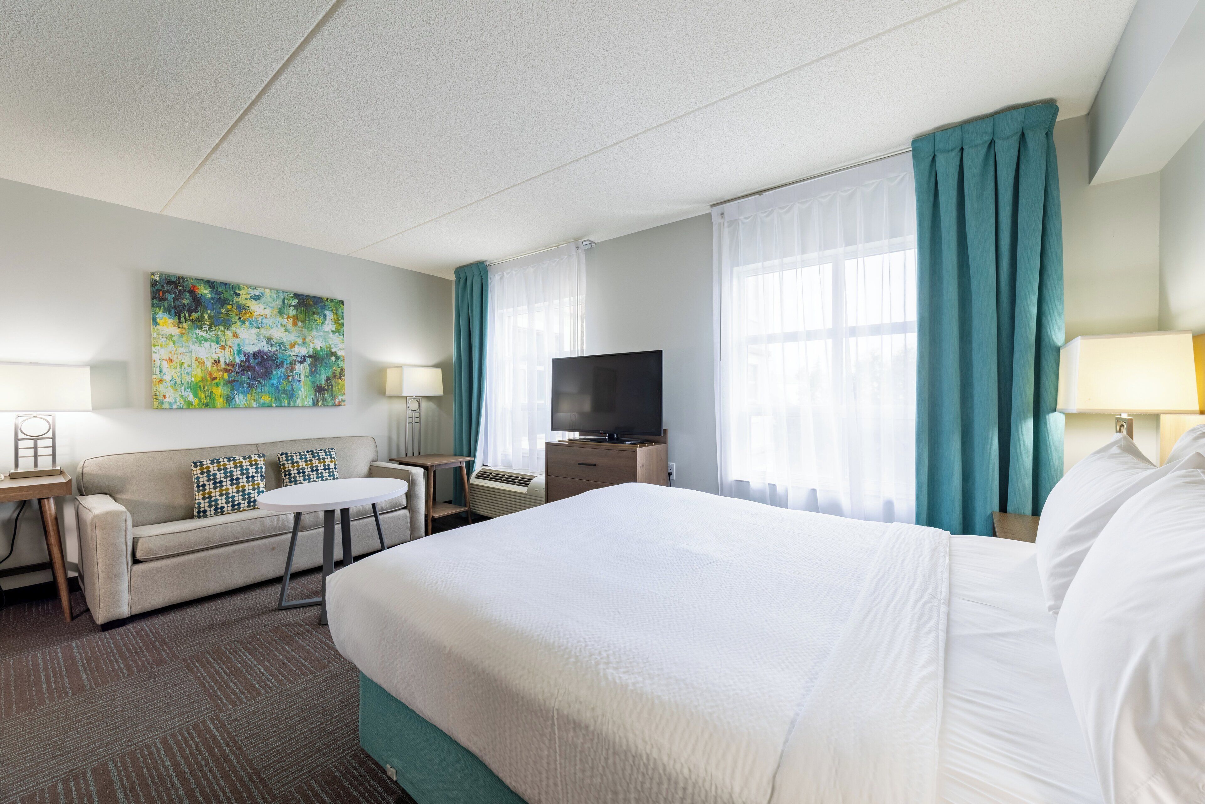 1 bedroom, in-room safe, desk, blackout curtains