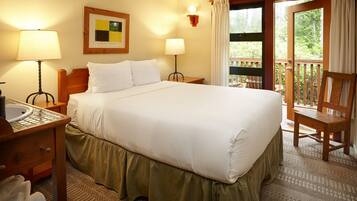 Camera Tradizionale, 1 letto queen, al piano terra | Ferro/asse da stiro, Wi-Fi gratuito, lenzuola