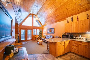 Standaard suite | Pillowtop-bedden, een strijkplank/strijkijzer, gratis babybedden