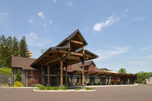 مدخل المنشأة