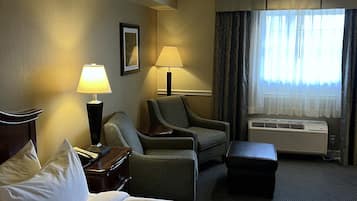 Premium bedding, desk, iron/ironing board, free cribs/infant beds