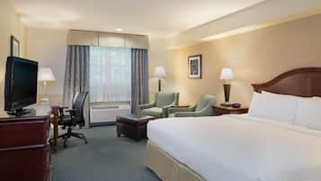 Standaard kamer, 1 kingsize bed, niet-roken | Luxe beddengoed, een bureau, een strijkplank/strijkijzer