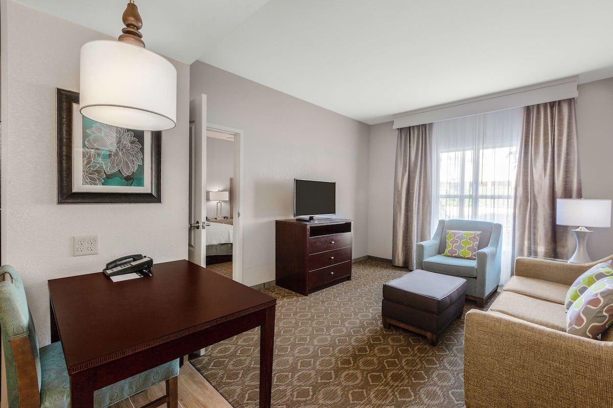1 bedroom, premium bedding, in-room safe, soundproofing