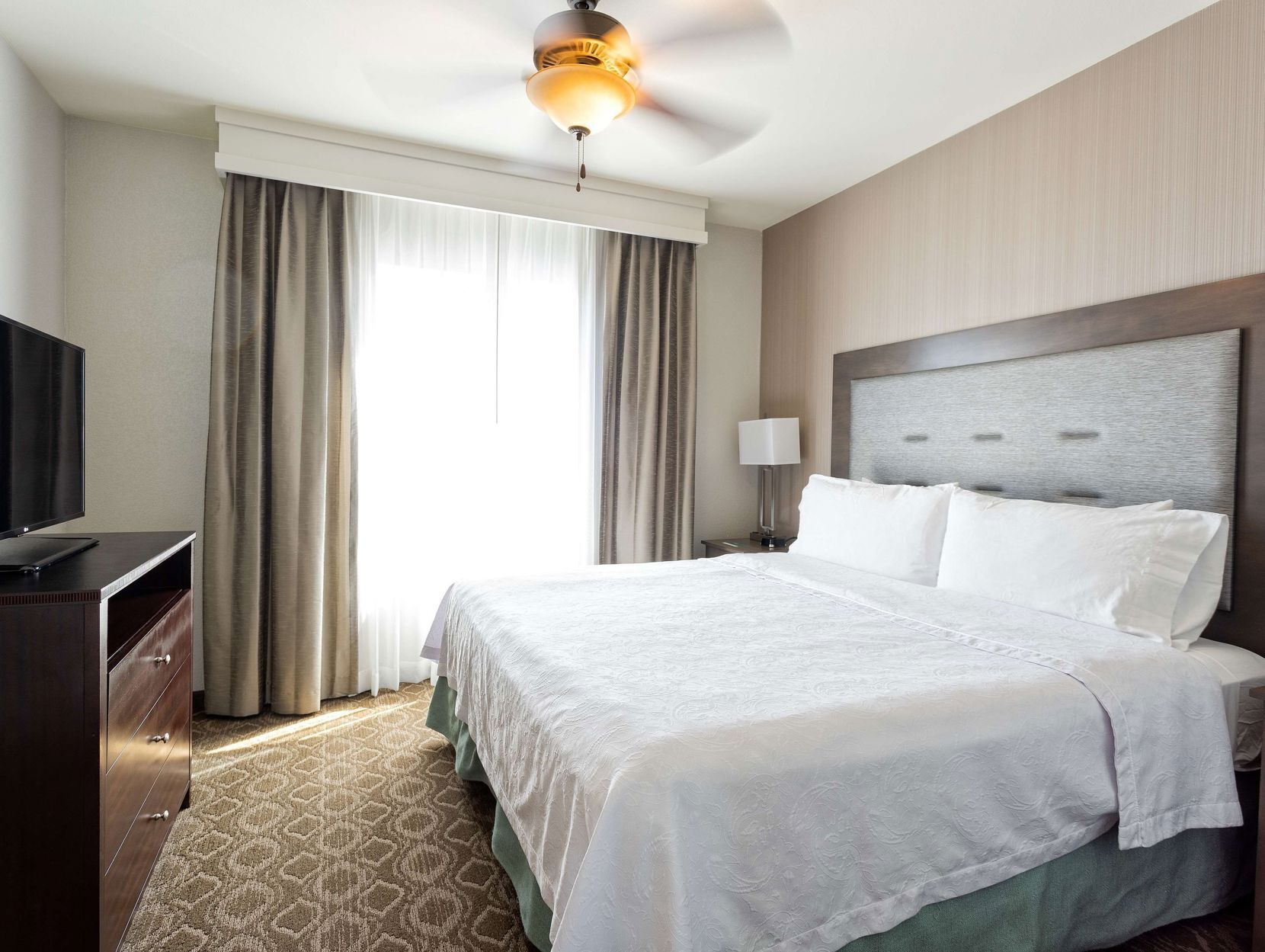 1 habitación, ropa de cama de alta calidad y camas con pillow-top 