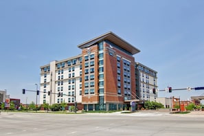 Exterior - Homewood Suites by Hilton Omaha Downtown (Omaha)