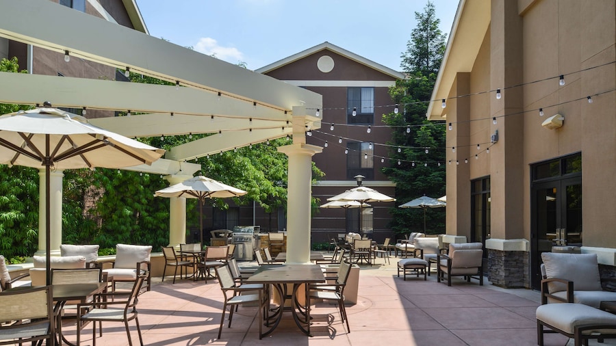 Homewood Suites by Hilton Fresno