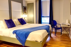 Premium bedding, in-room safe, soundproofing, iron/ironing board - The Ridge Hotel (New York)