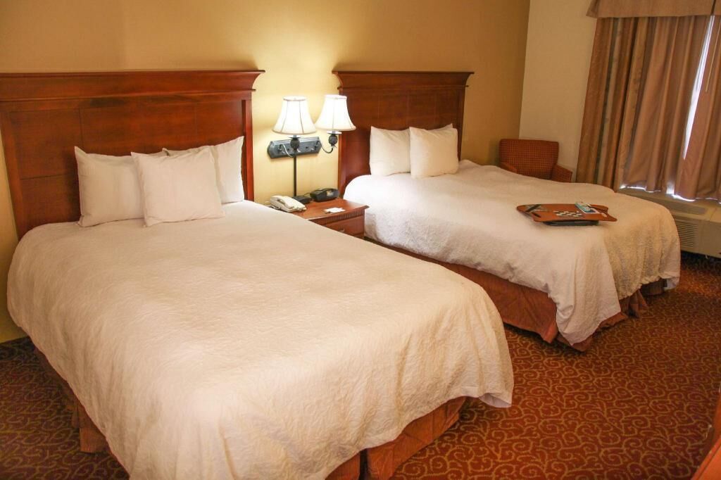 In-room safe, iron/ironing board, WiFi, bed sheets